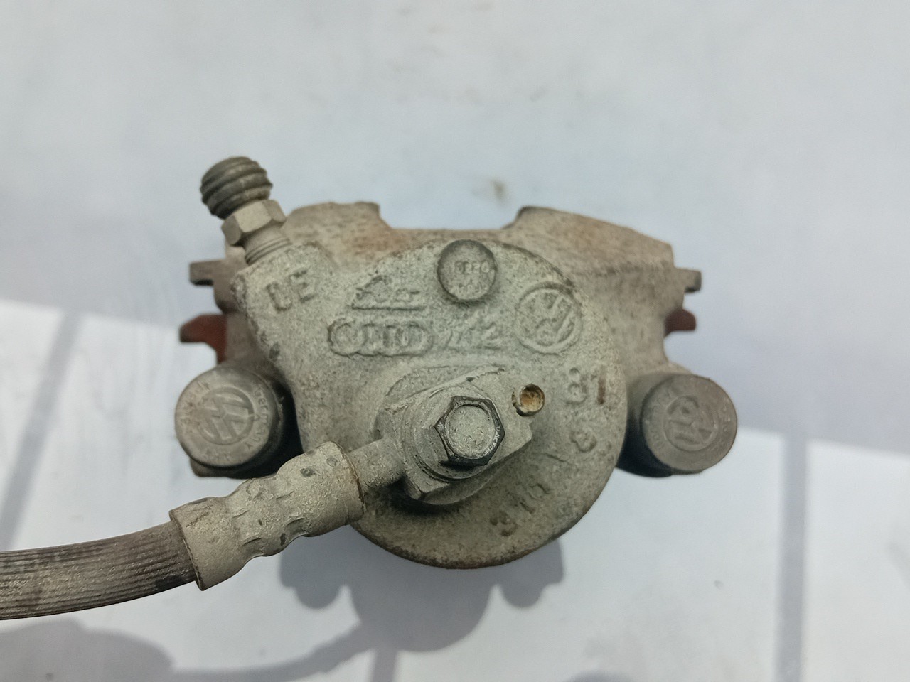 Pinza de freno Delantero Izquierdo SEAT Ibiza IV (6J5, 6P1) Imagem-2