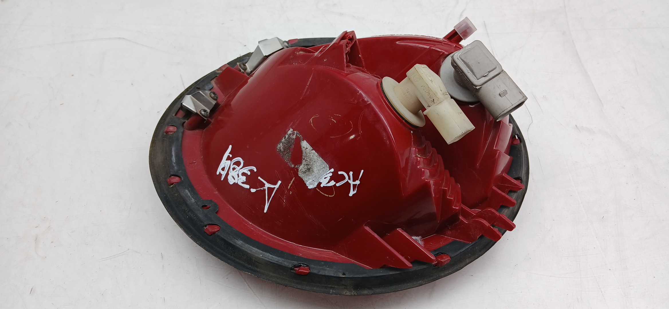 Left Tail light VOLKSWAGEN New Beetle Cabriolet (1Y7) Imagem-1