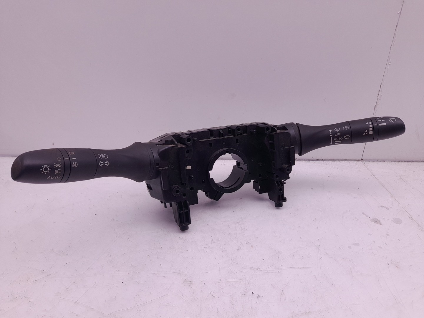 Light and wiper lever set