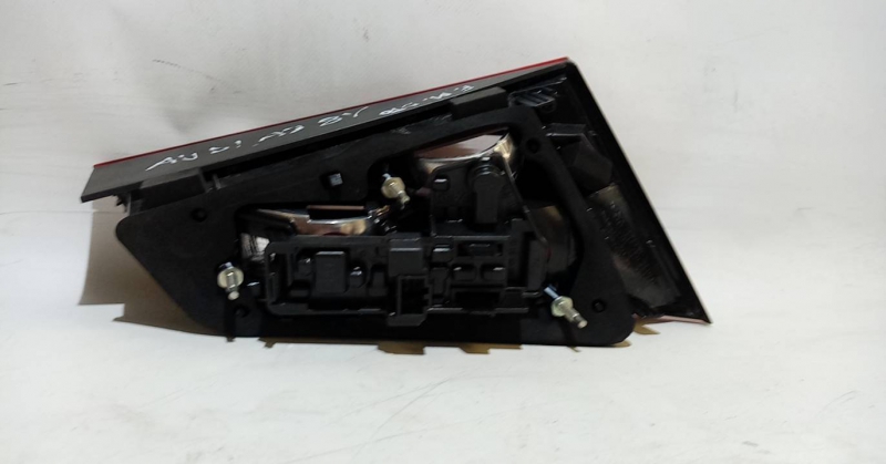 Right Tailgate light AUDI A3 (8V1, 8VK) Imagem-2