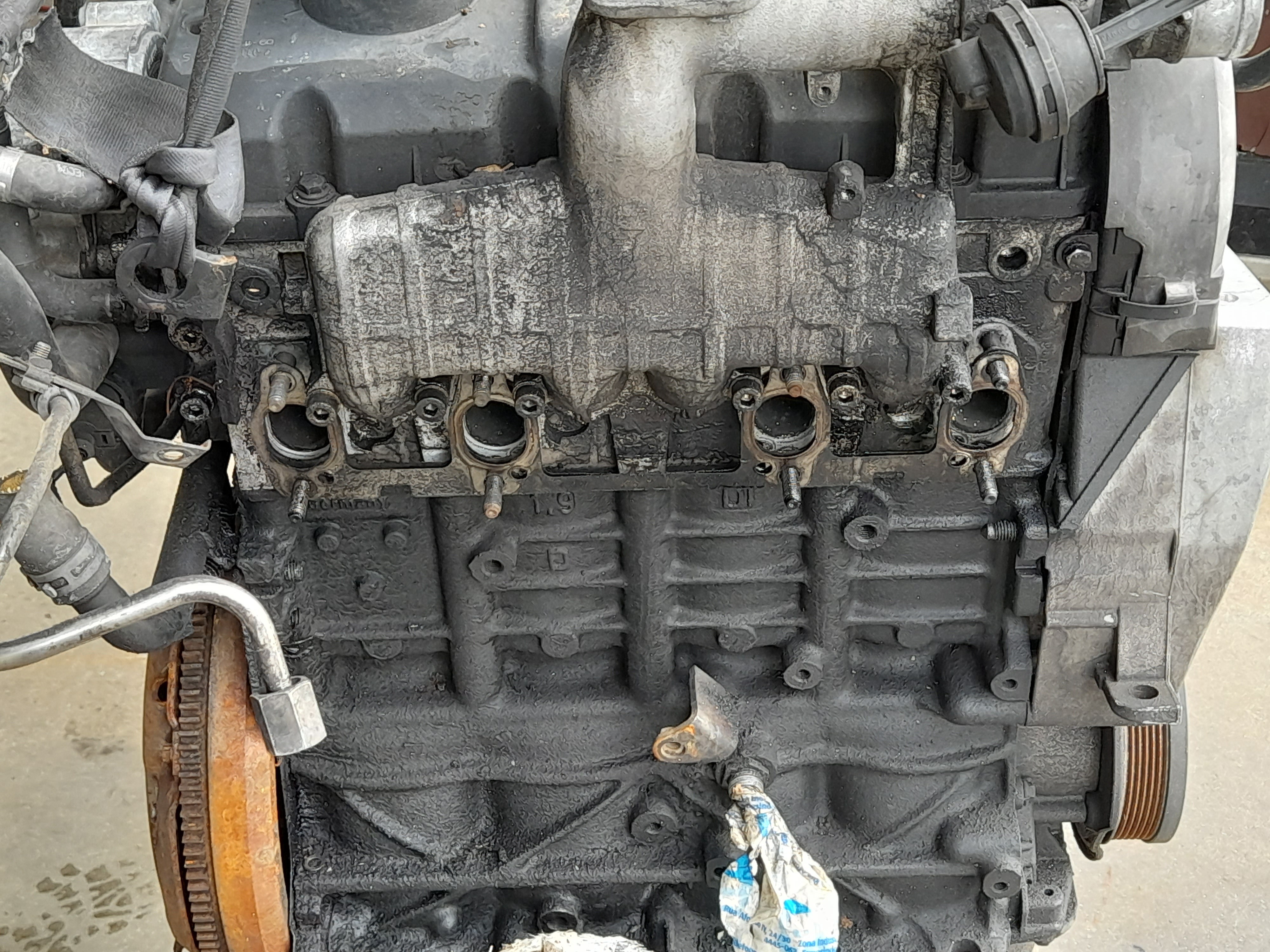 Complete Engine SKODA Fabia I Hatchback (6Y2) Imagem-1