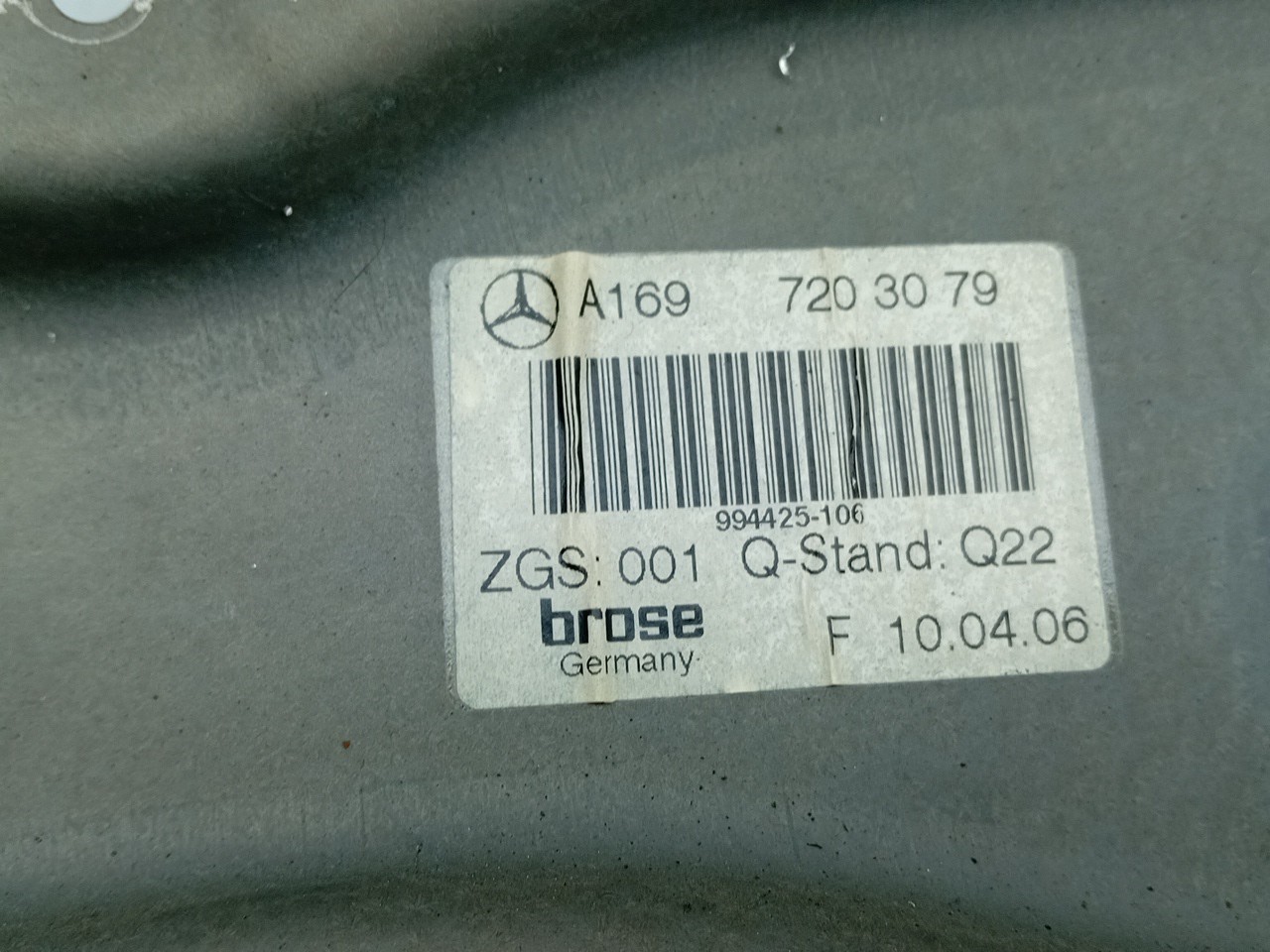 Right front window regulator MERCEDES-BENZ Classe A (W169) Imagem-2