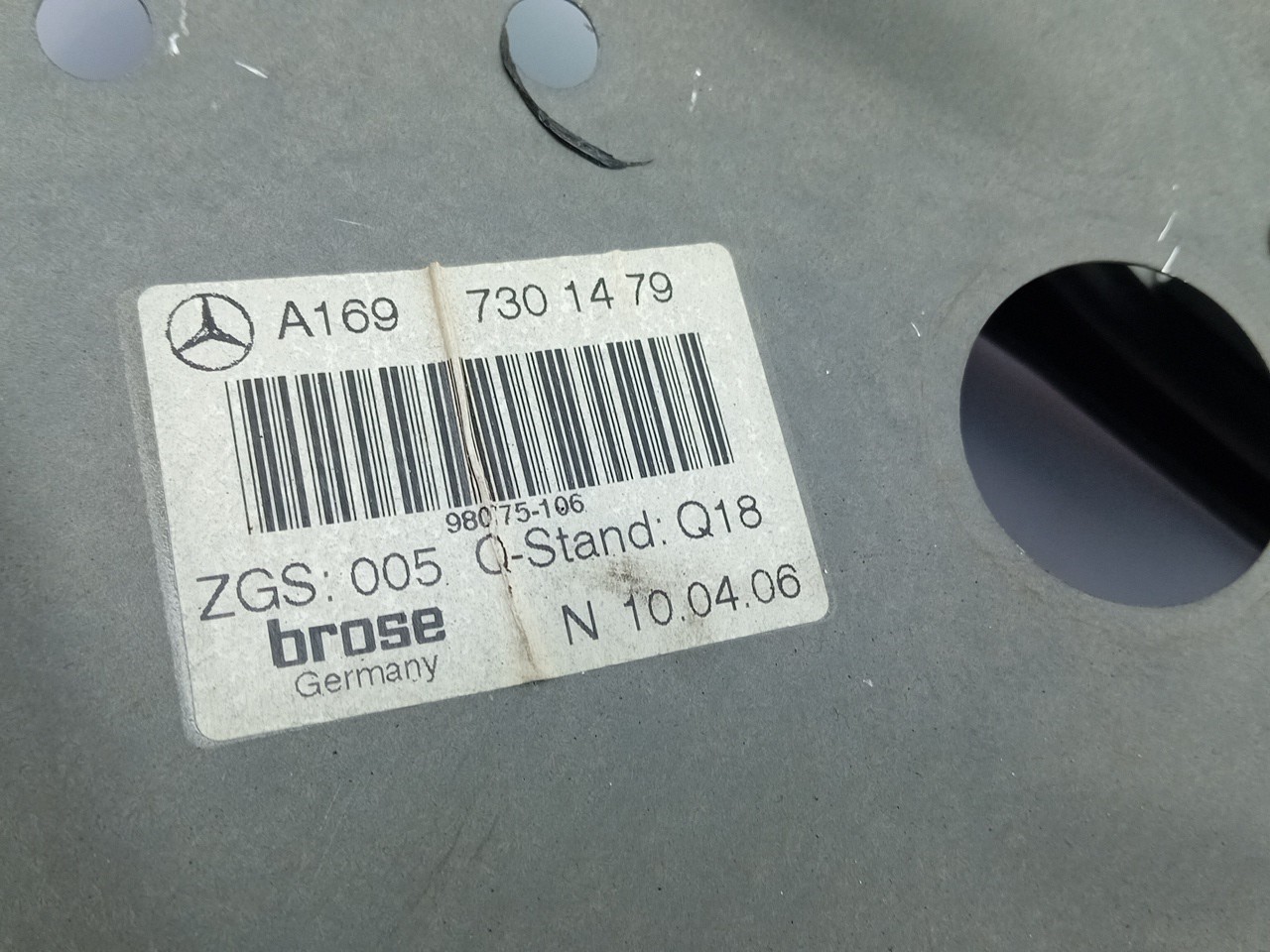 Lève-vitre arrière Droite MERCEDES-BENZ Classe A (W169) Imagem-2