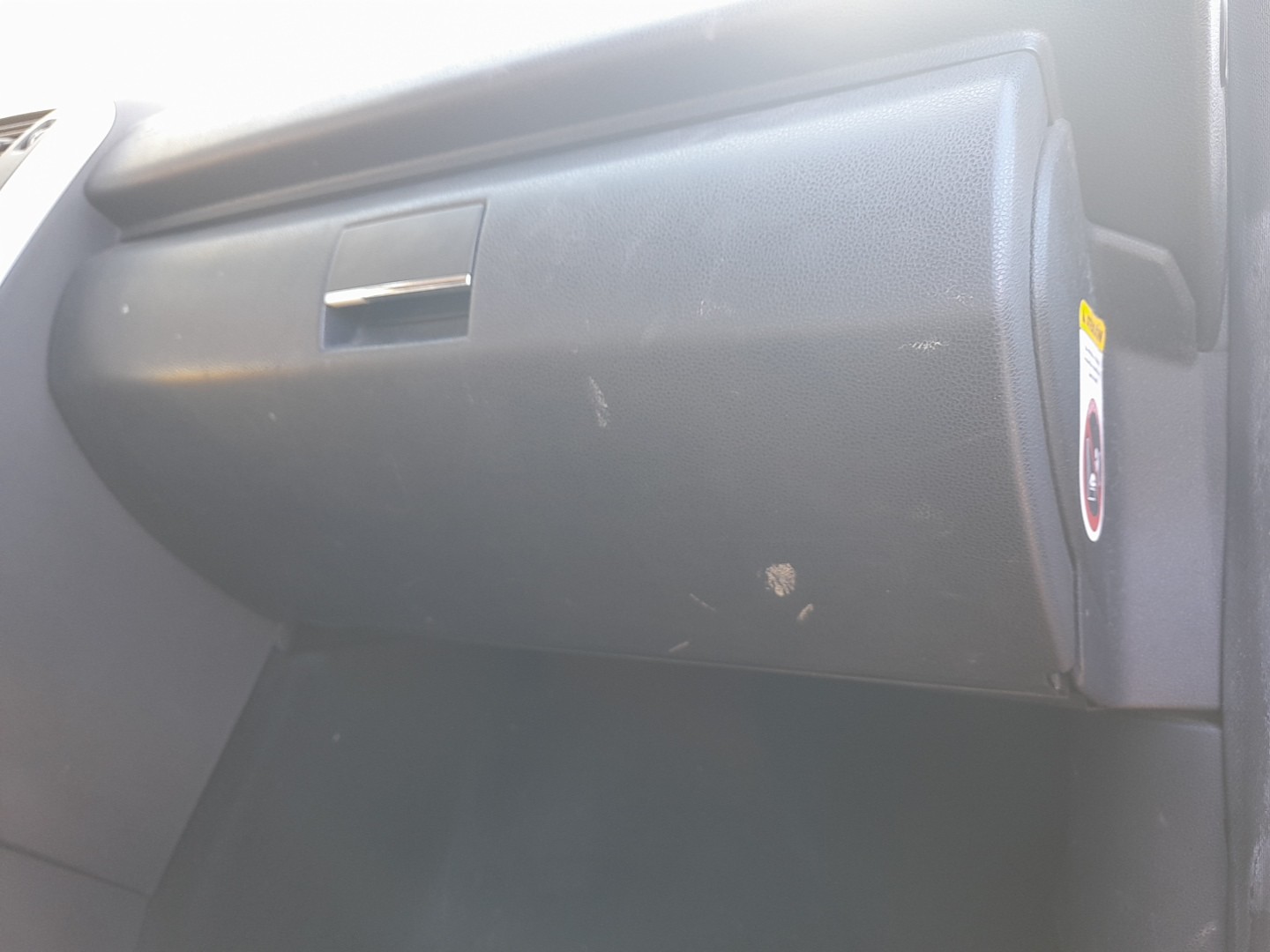 Glove Box / Compartment