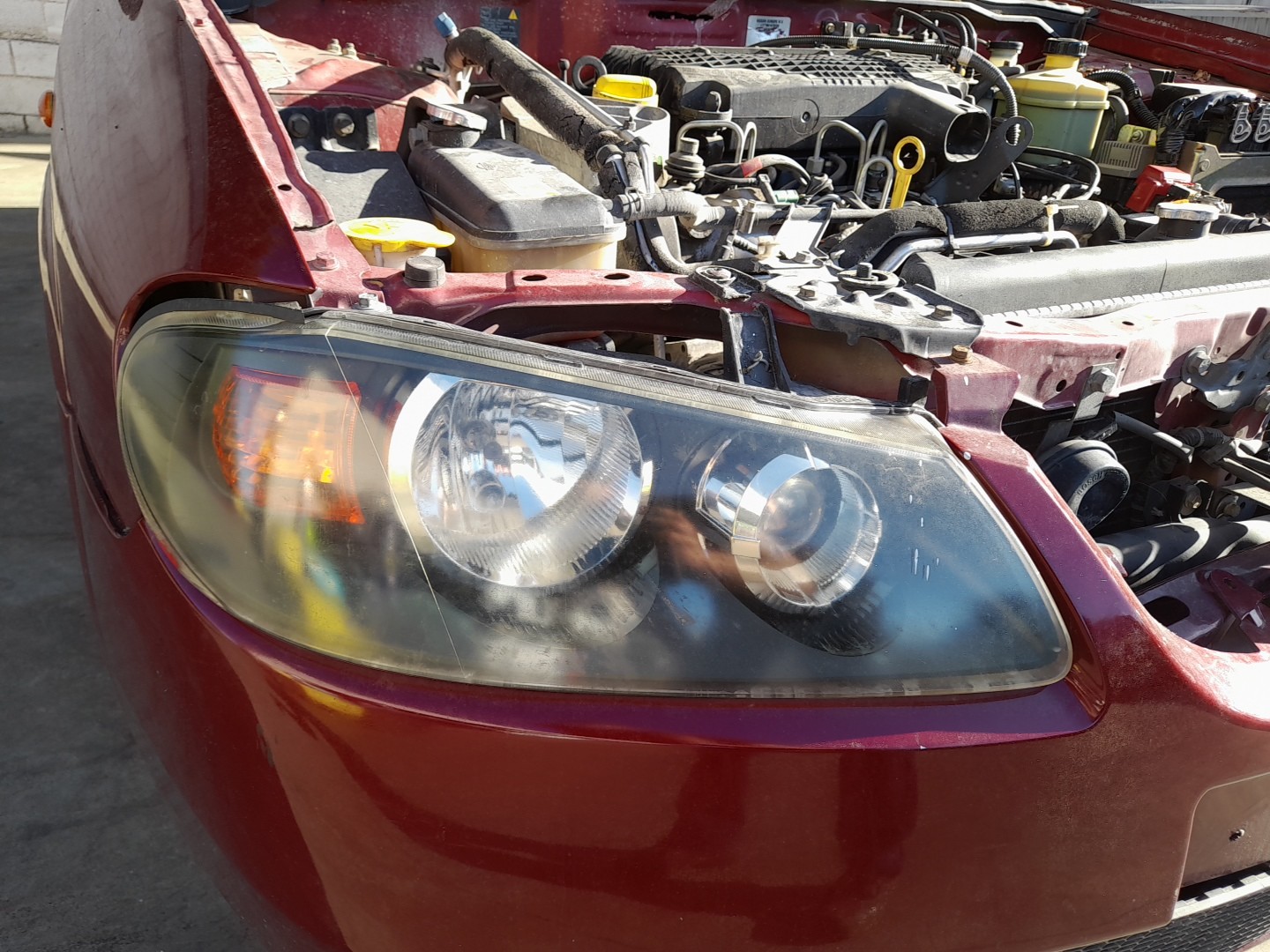 Right Headlight NISSAN Almera II Sedan (N16) Imagem-1