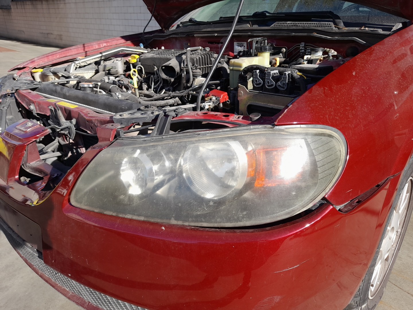 Left Headlight NISSAN Almera II Sedan (N16) Imagem-1