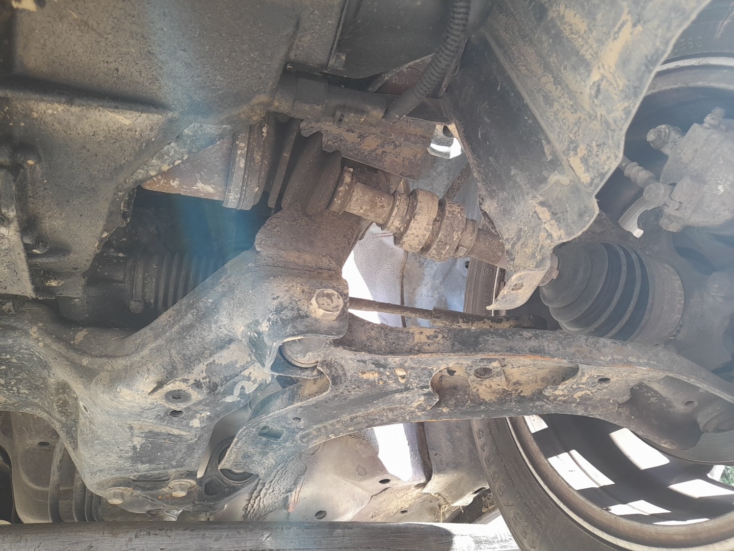 Left front driveshaft