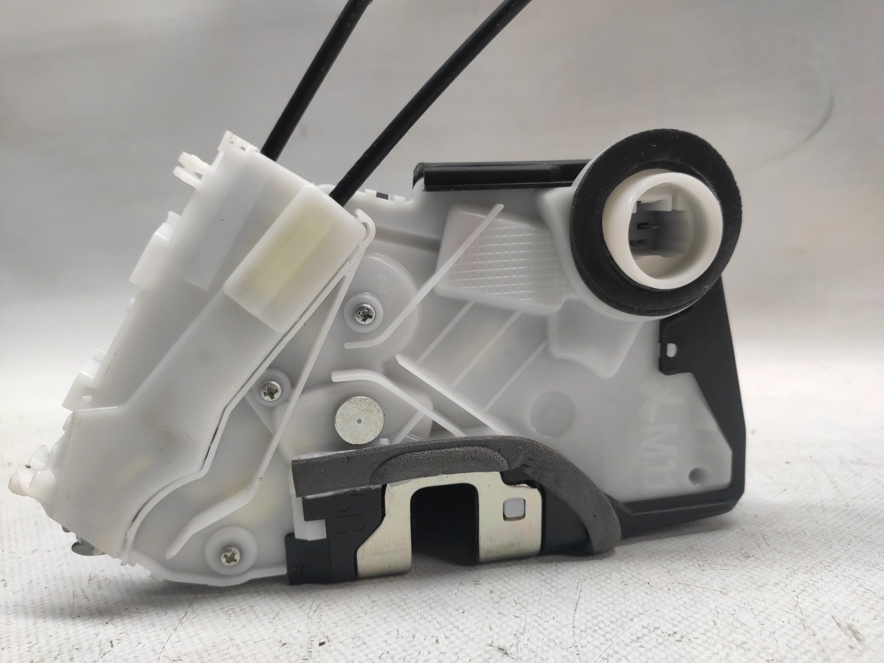 Serrure Avant Droite TOYOTA Yaris (_P13_) Imagem-3