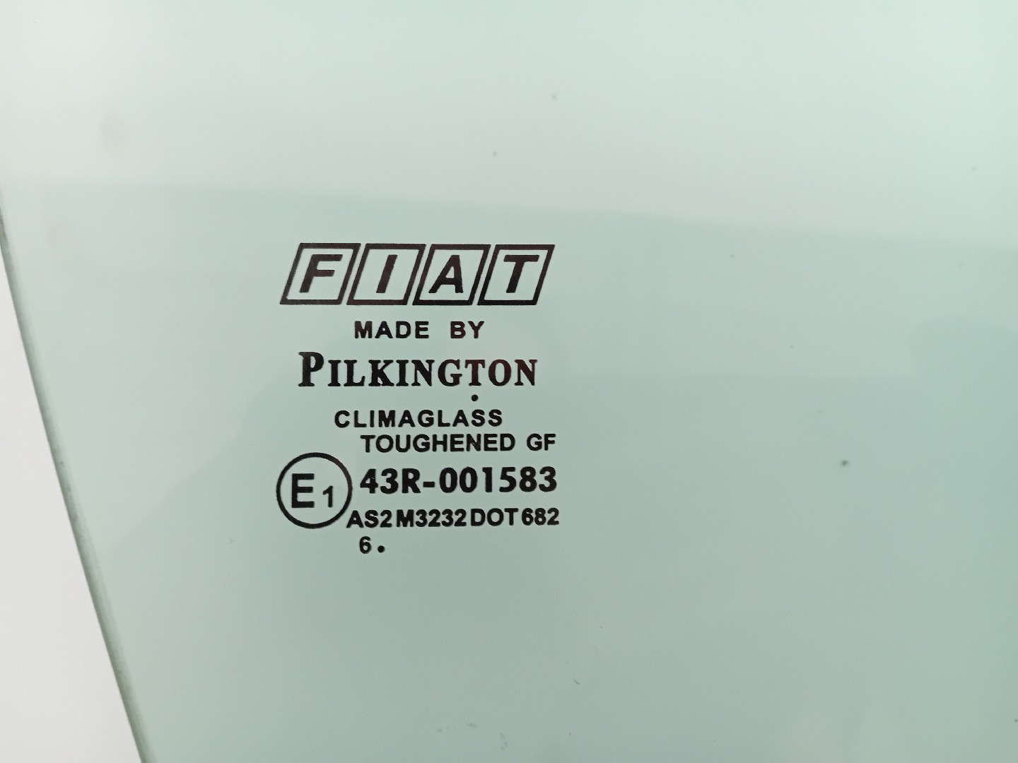 Vidro porta frente direita FIAT Grande Punto (199_) Imagem-1