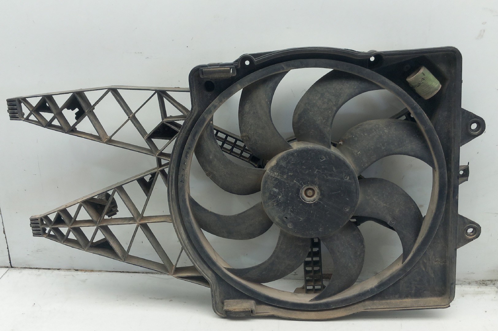 Termoventilador FIAT Grande Punto (199_) Imagem-1