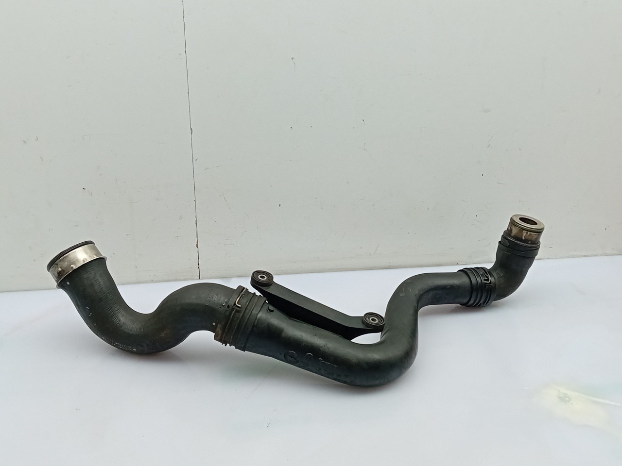 Intercooler pipe