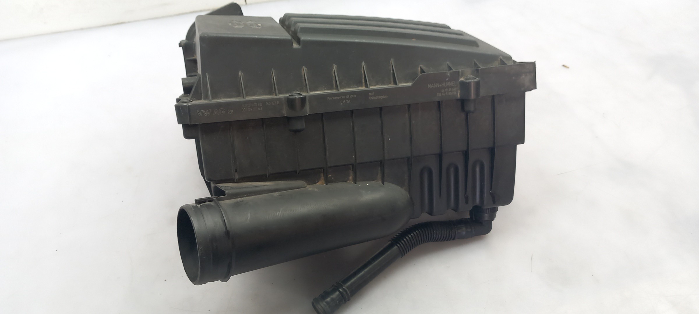 Air filter box