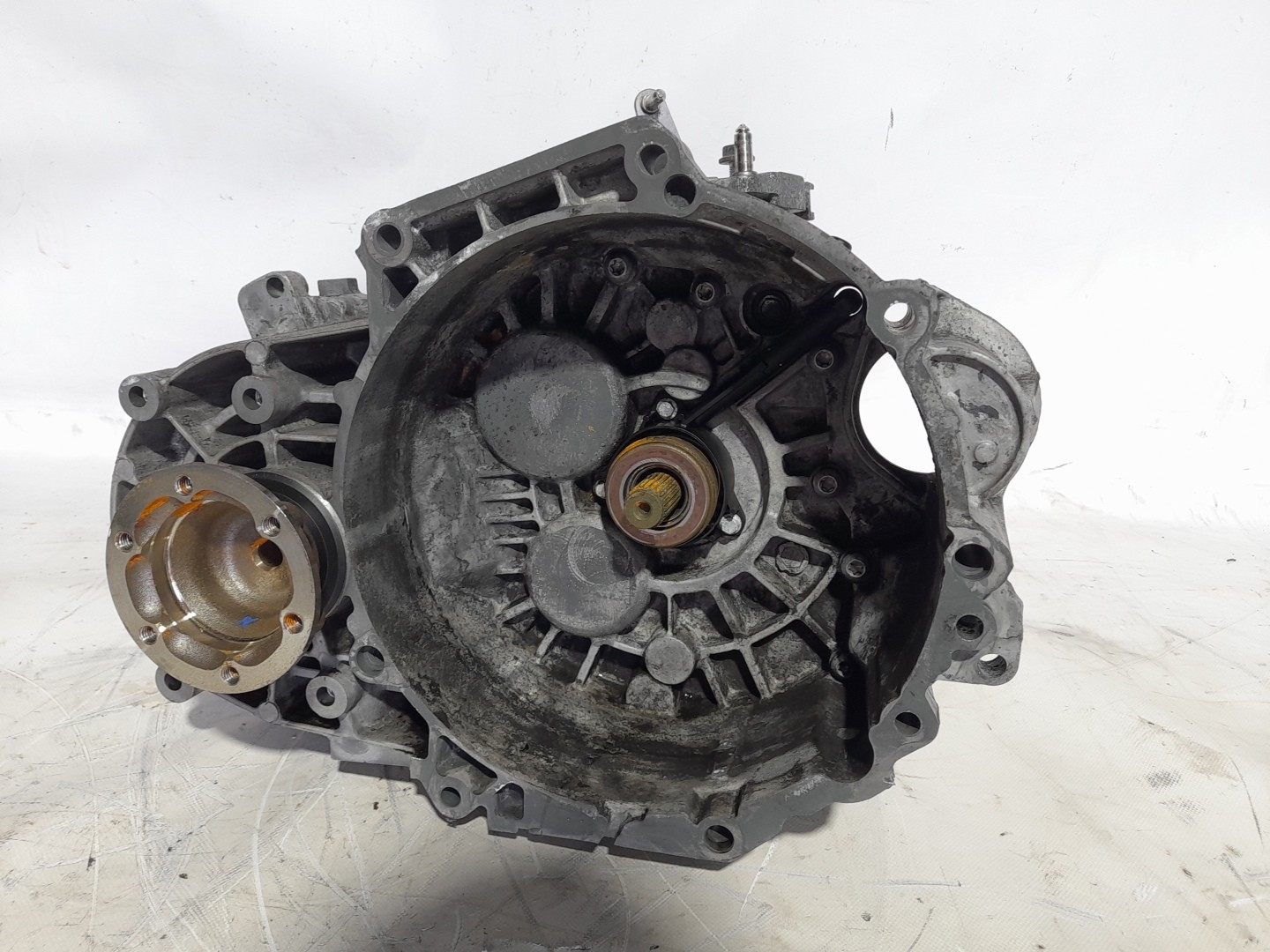 Manual gearbox VOLKSWAGEN Passat (3C2) Imagem-1