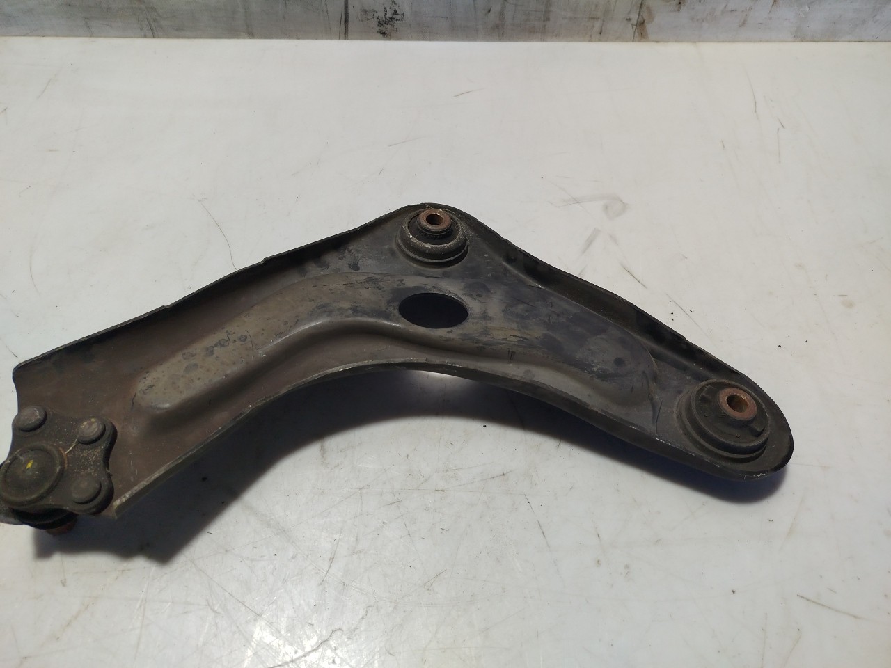Brazo suspensión delantero derecho PEUGEOT 207 SW (WK_) Imagem-1