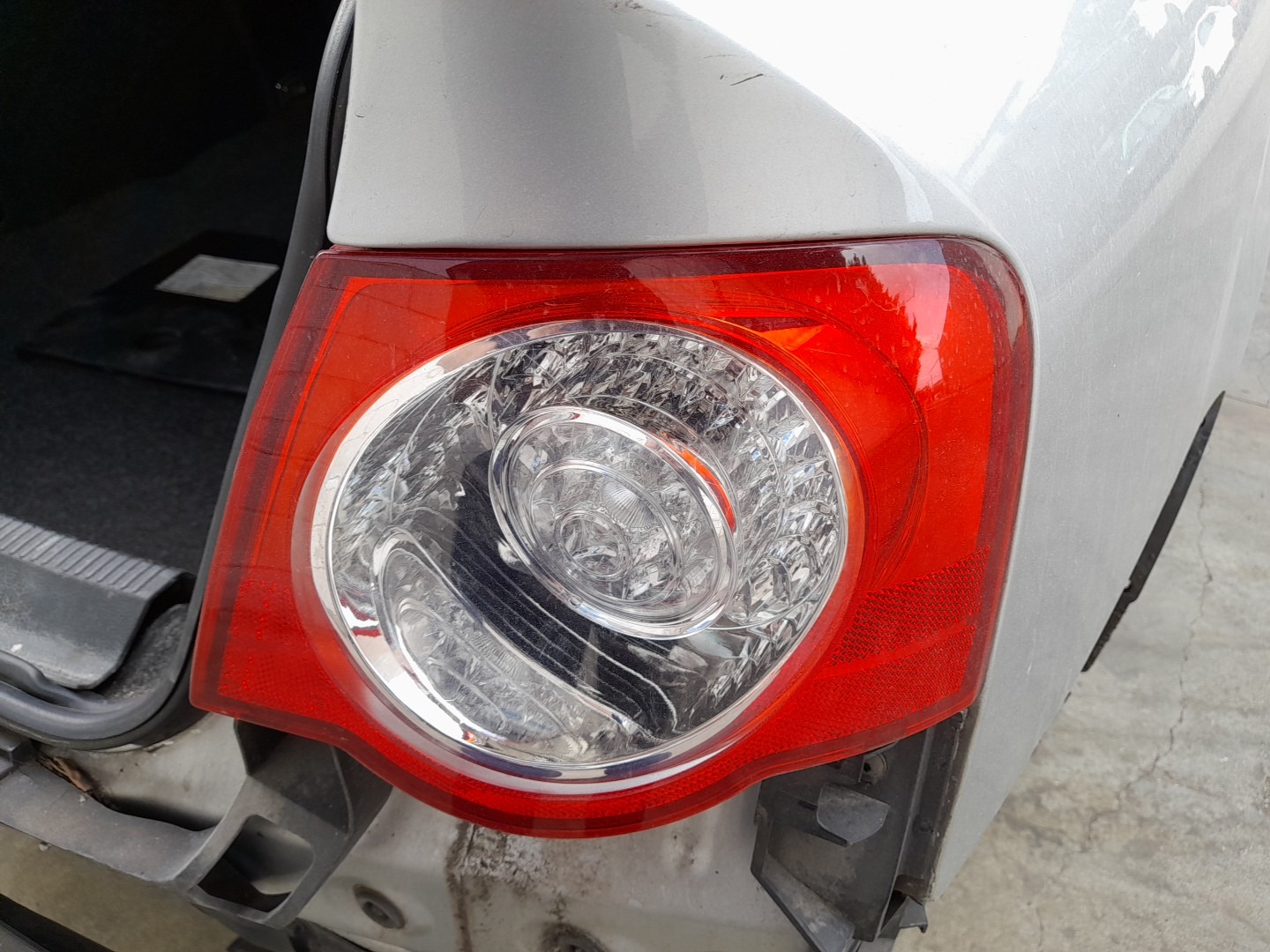 Right Tail light