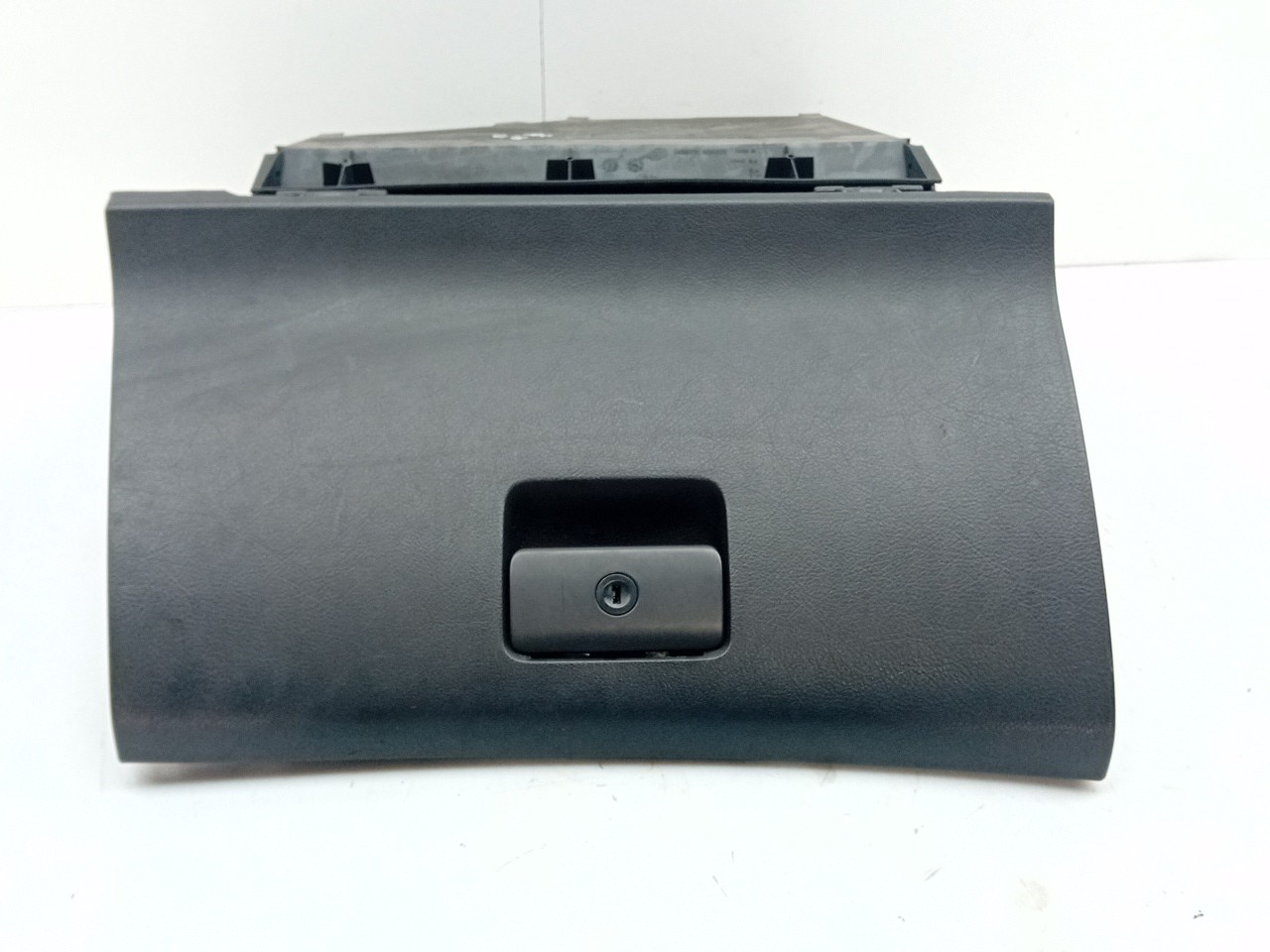 Glove Box / Compartment