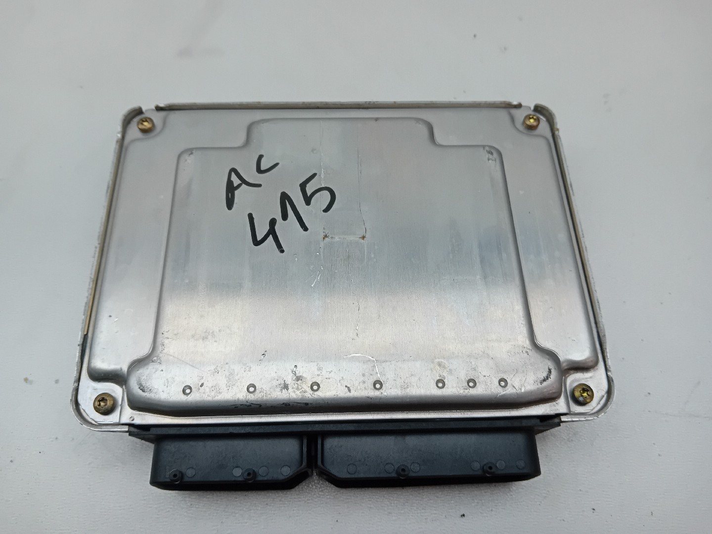 Centralita motor / ECU SEAT Toledo II (1M2) Imagem-1