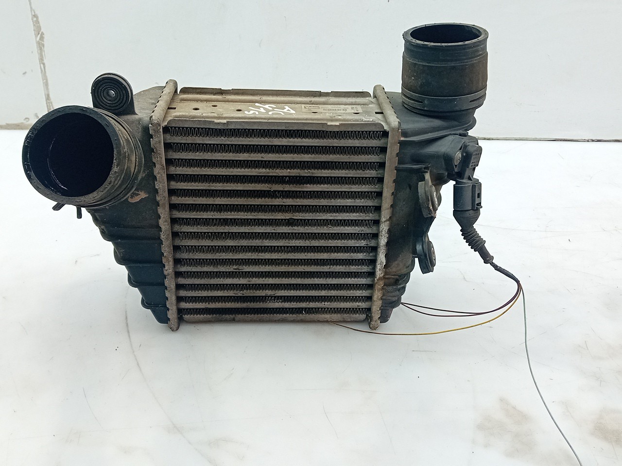 Radiador do intercooler SEAT Toledo II (1M2) Imagem-1