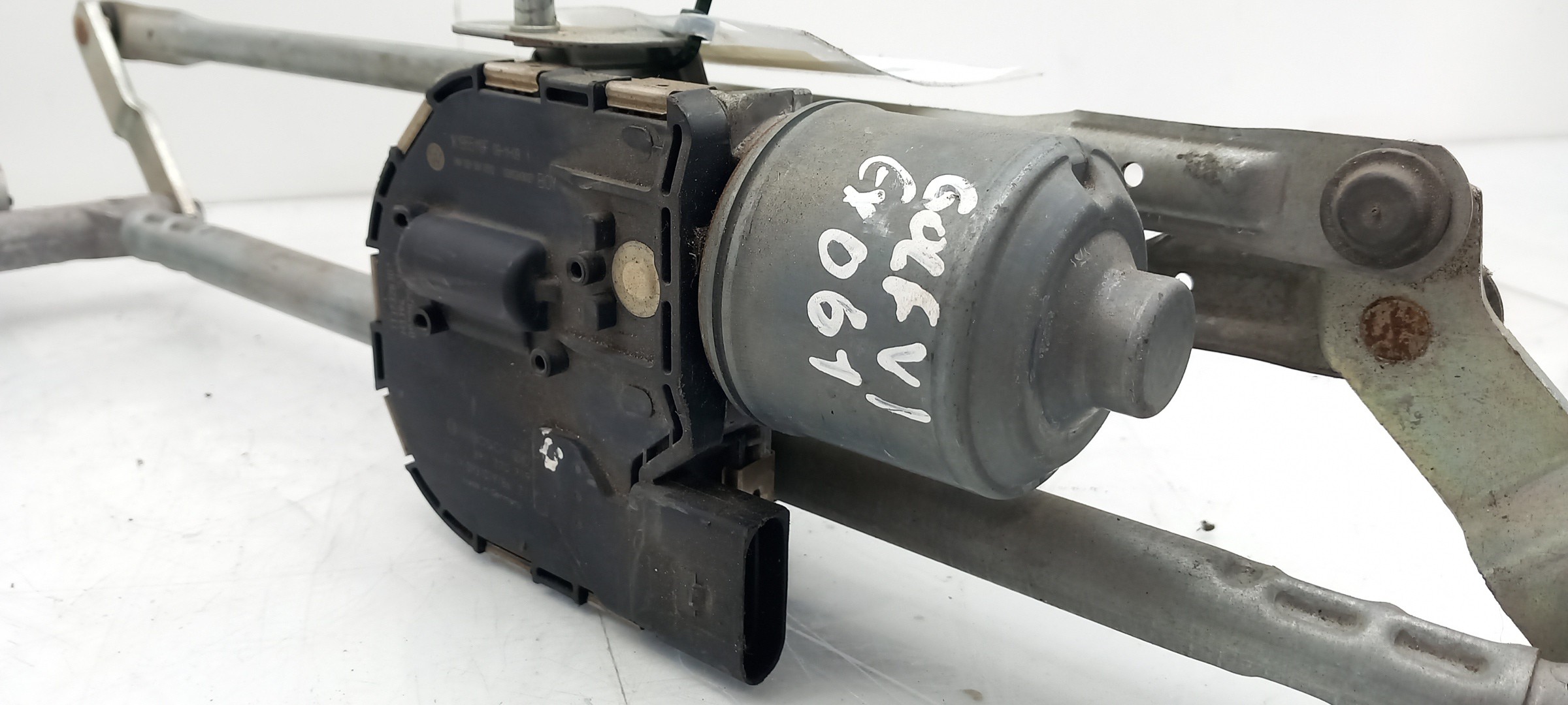 Motor limpa vidros frente VOLKSWAGEN Golf VI (5K1) Imagem-2