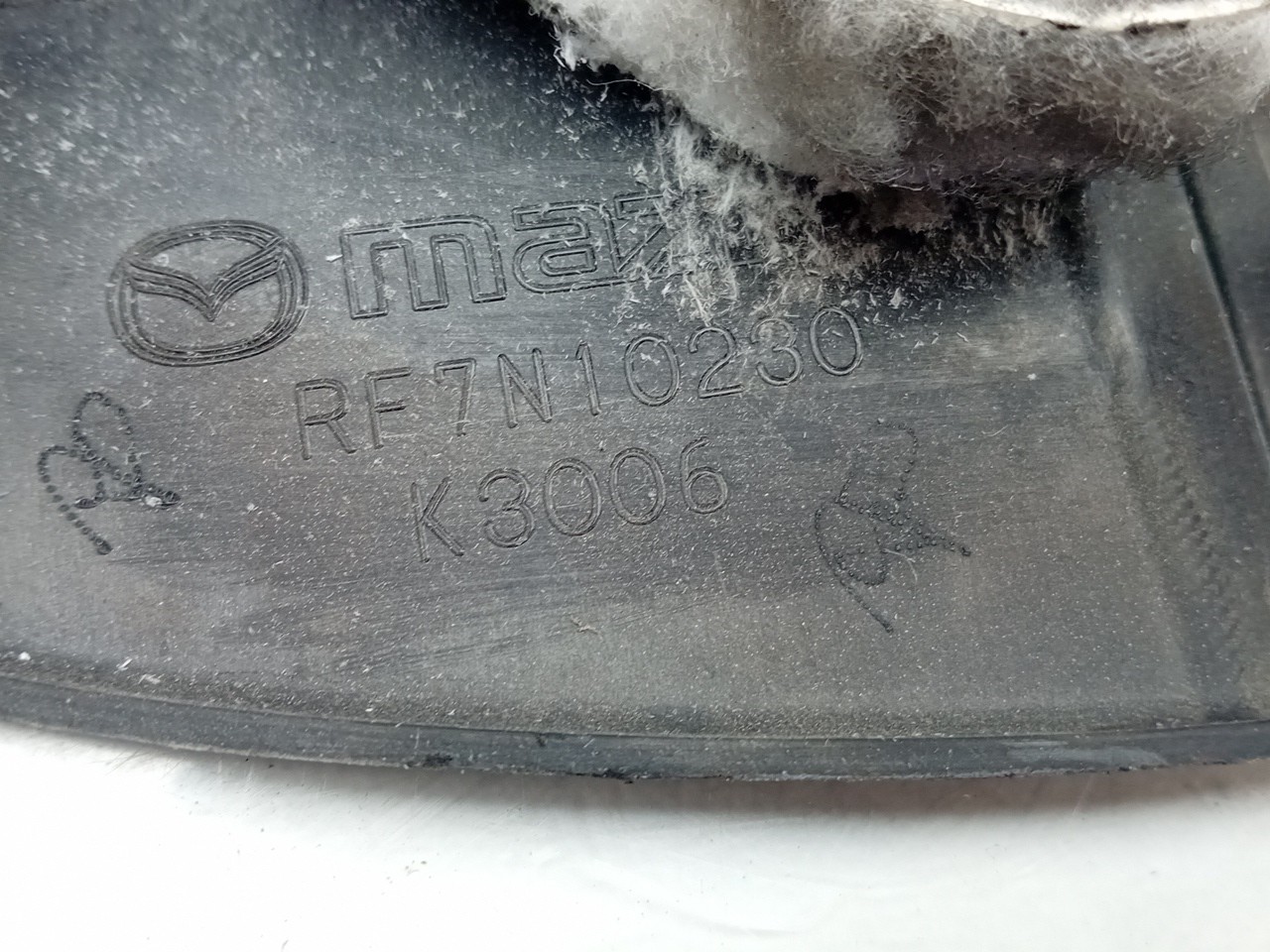 Cobertura do motor / blindagem superior do motor MAZDA 5 (CR19) Imagem-2