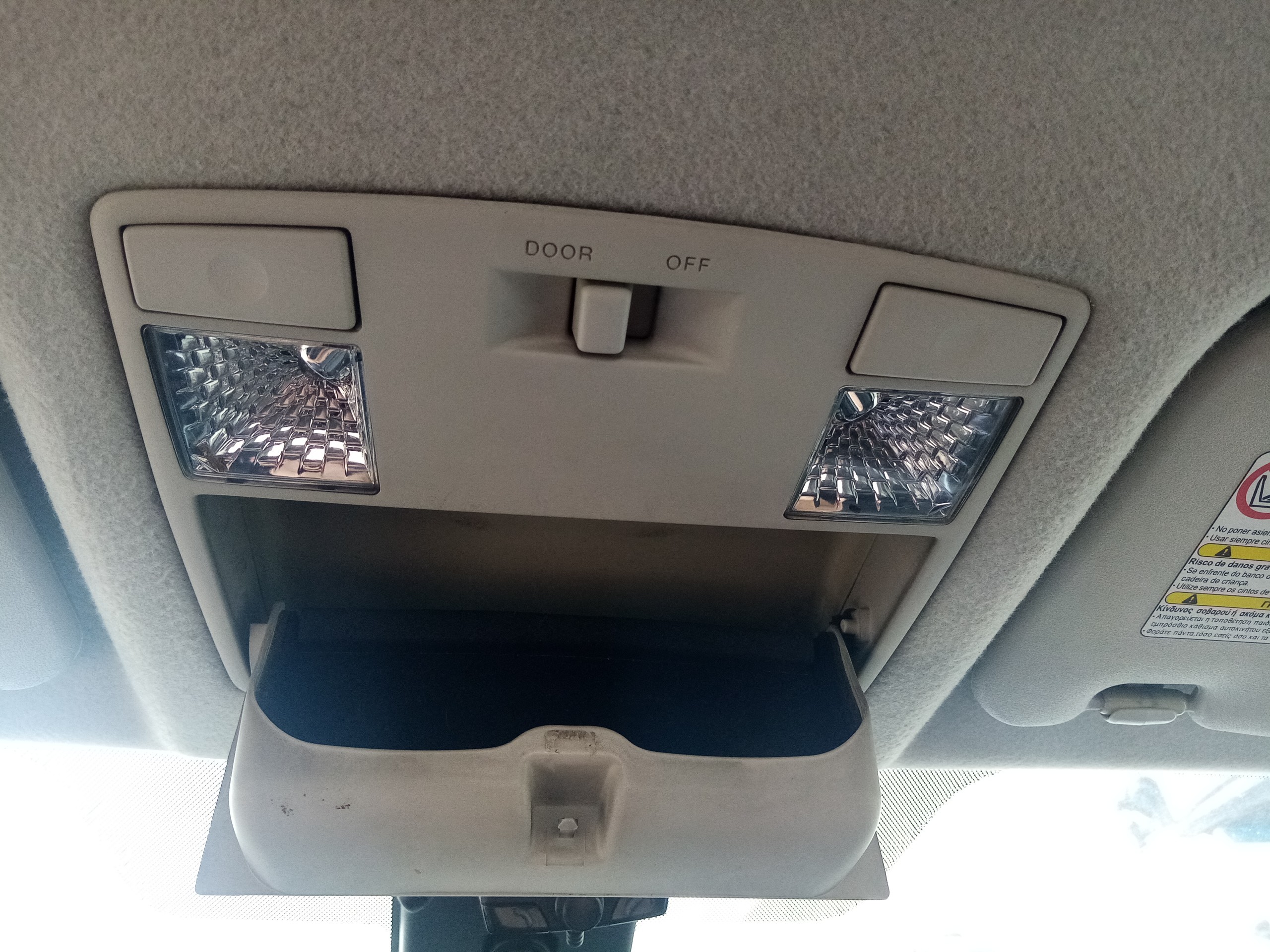 Front seat light MAZDA 5 (CR19) Imagem-1