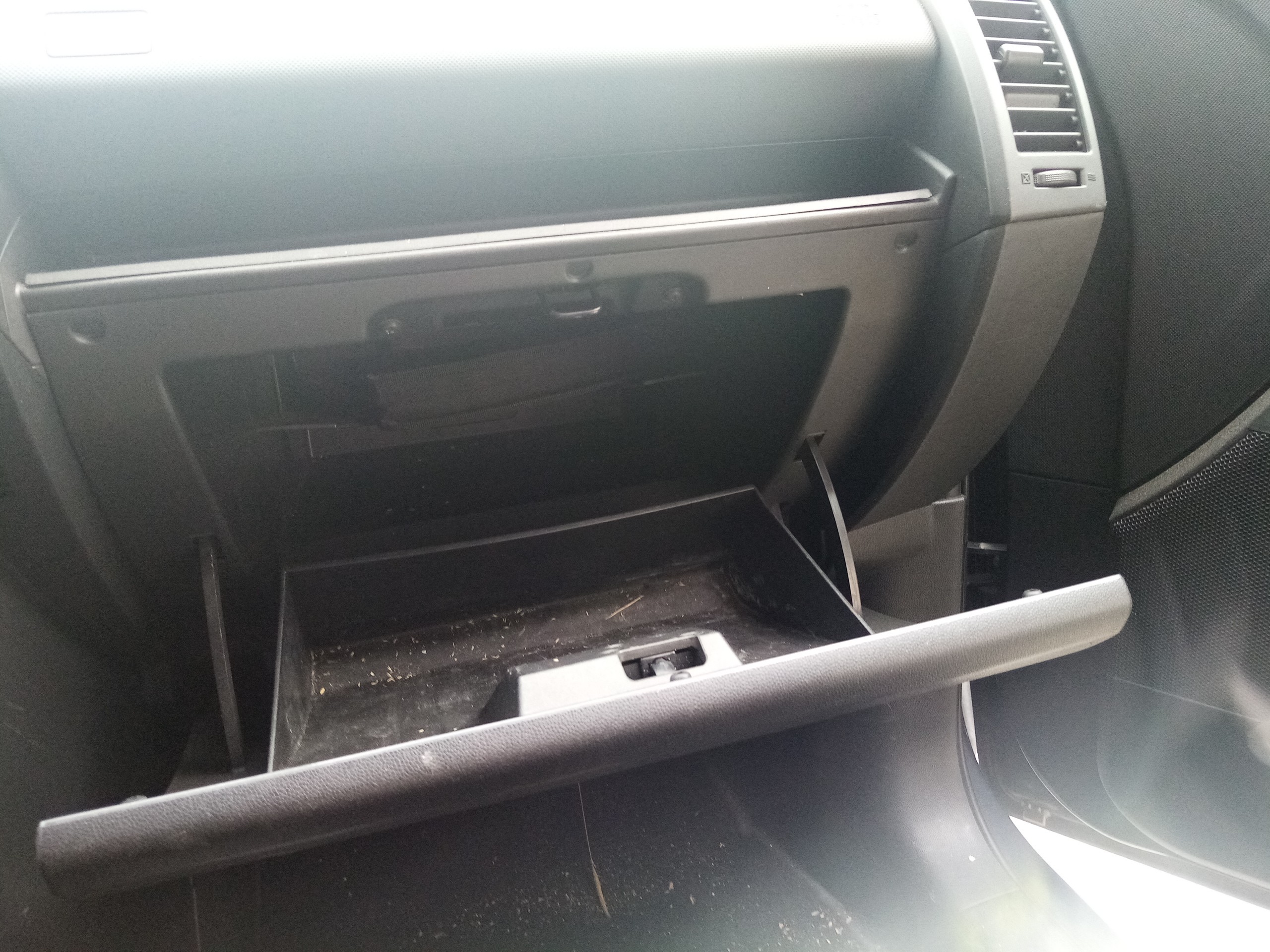 Porta luvas MAZDA 5 (CR19) Imagem-1