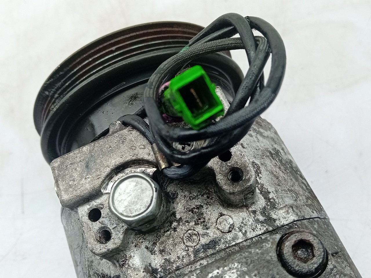 Compresseur AC VOLKSWAGEN Passat (3B3) Imagem-3