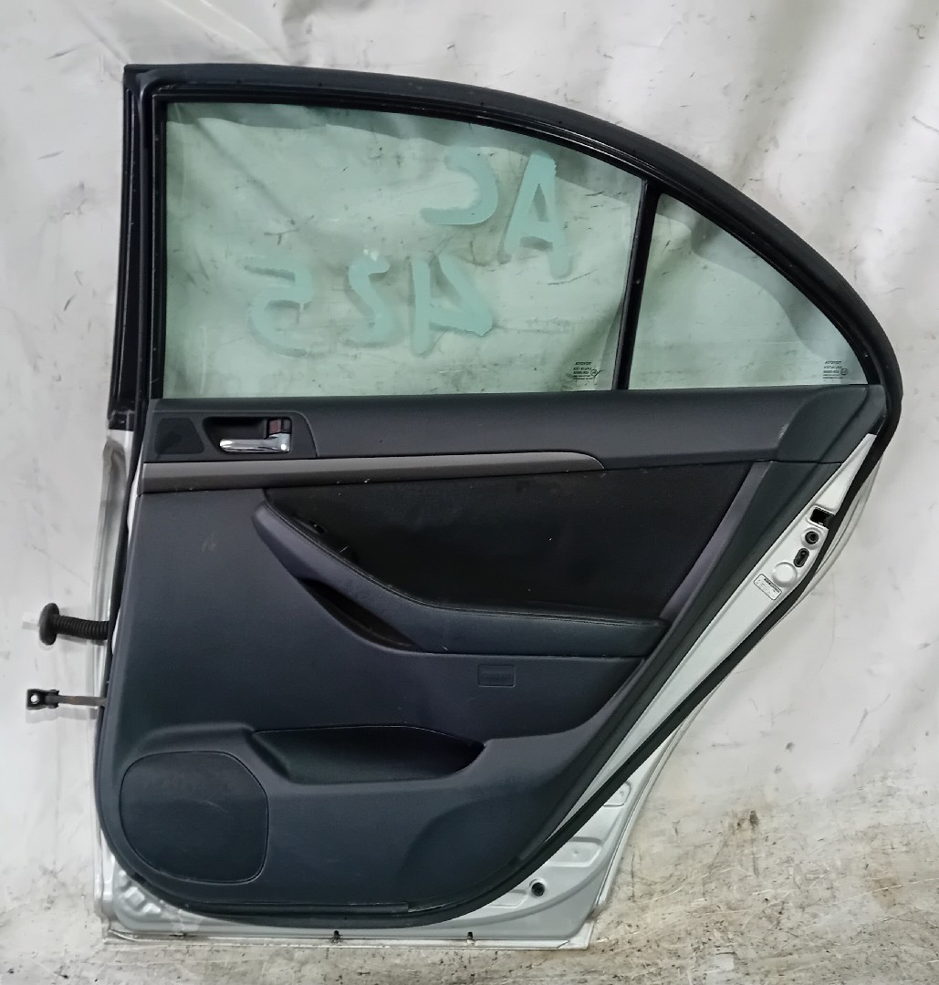 Porte arrière Droite TOYOTA Avensis Sedan (_T22_) Imagem-1