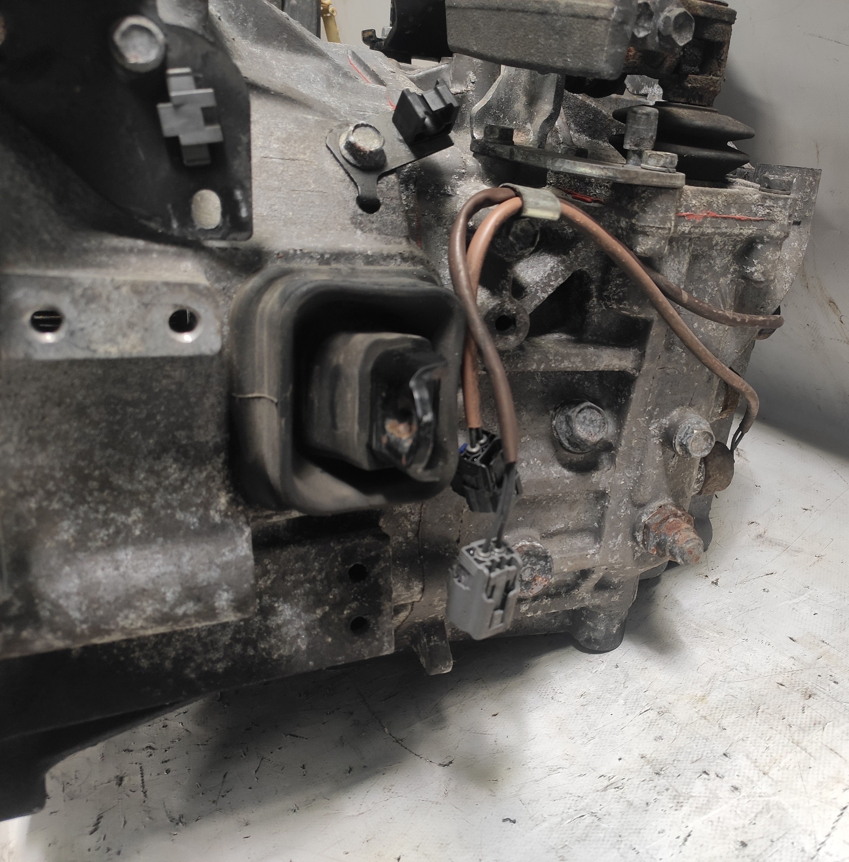 Manual gearbox MAZDA 5 (CR19) Imagem-2