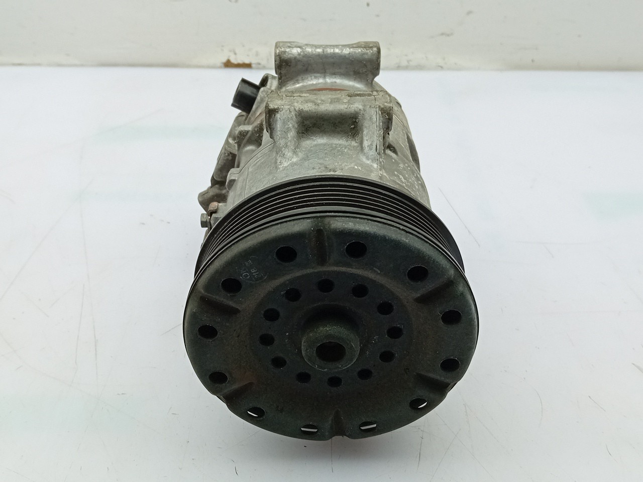 AC compressor TOYOTA Avensis Sedan (_T22_) Imagem-1