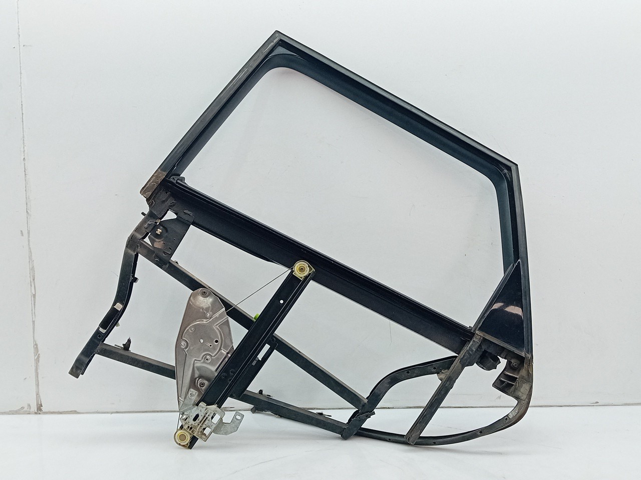Left rear window regulator