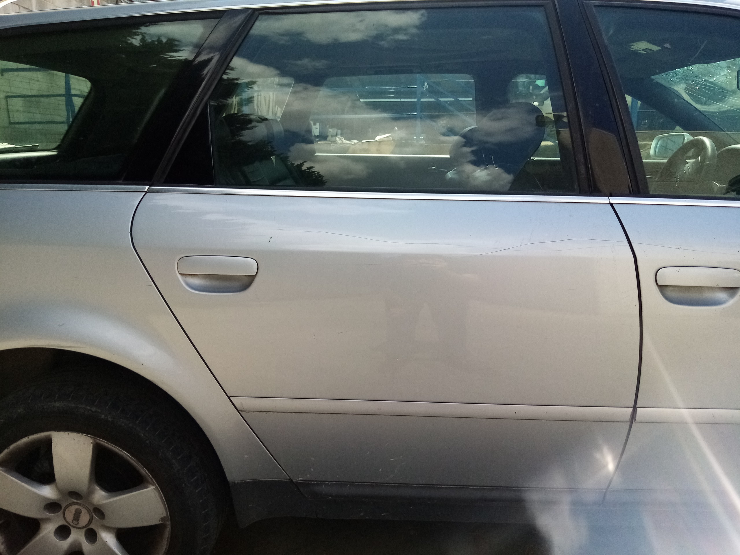 Right rear door