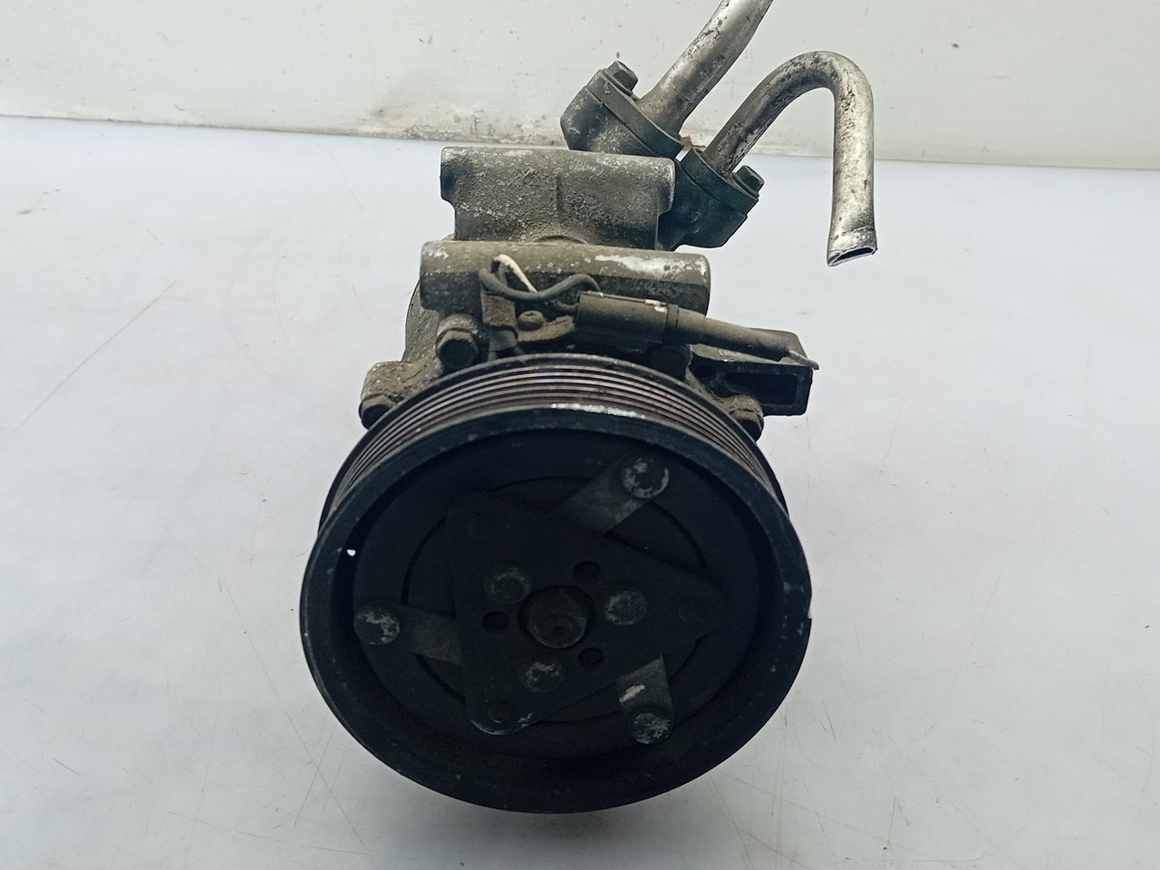 AC compressor RENAULT Clio II (BB0/1/2_, CB0/1/2_) Imagem-1