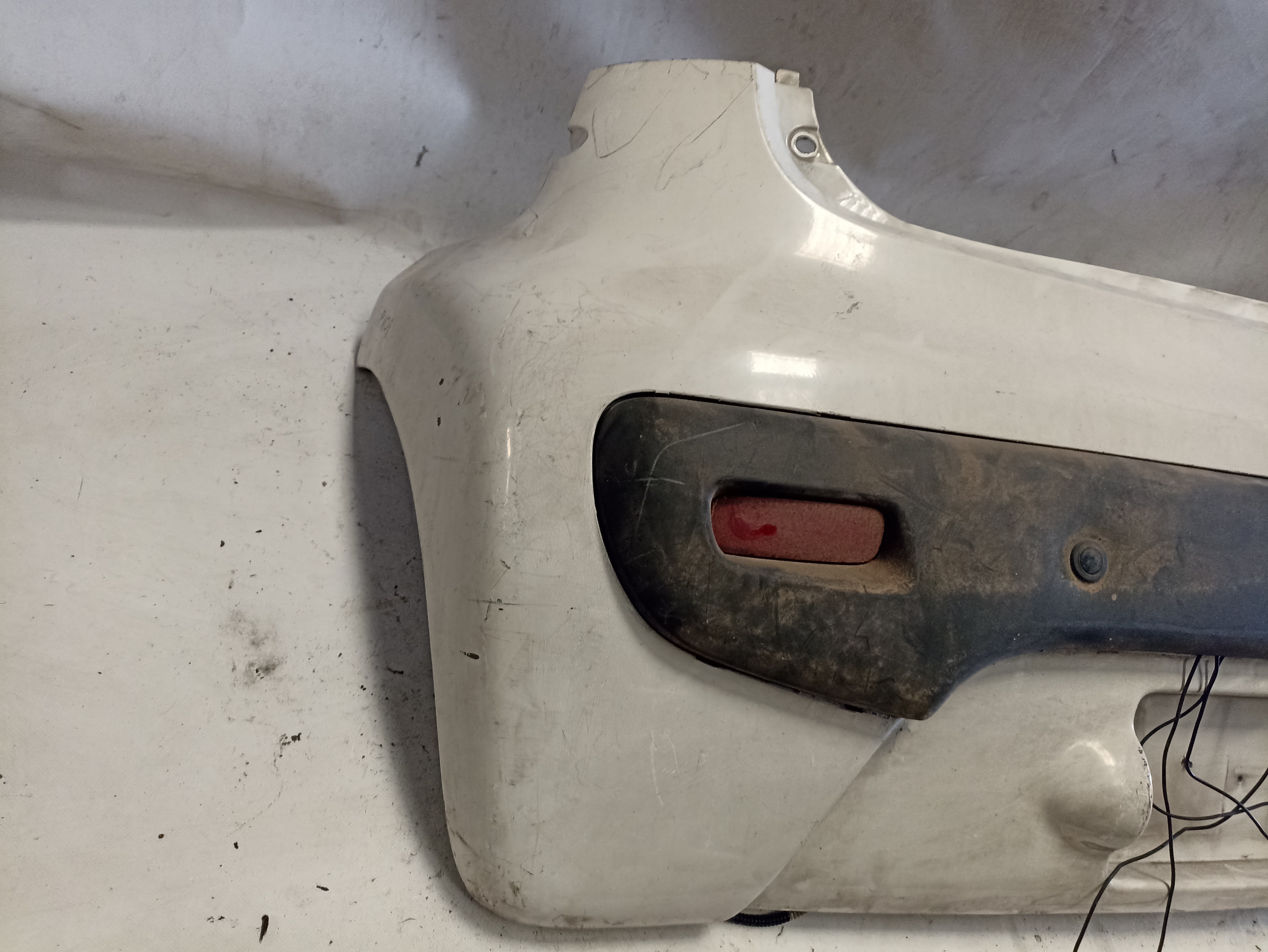 Pára-choques trás PEUGEOT 107 Imagem-1