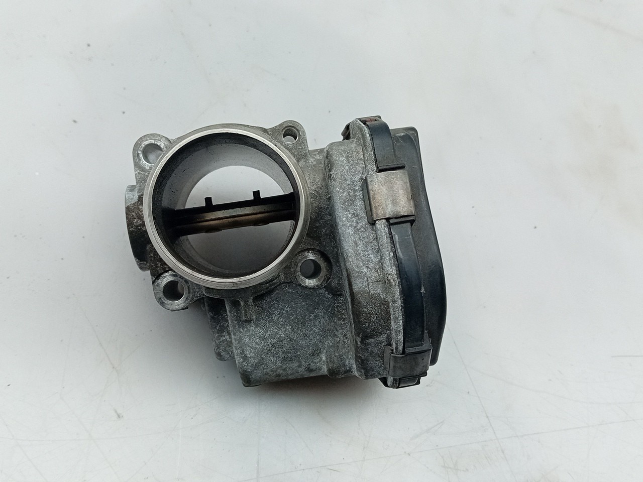 Throttle body