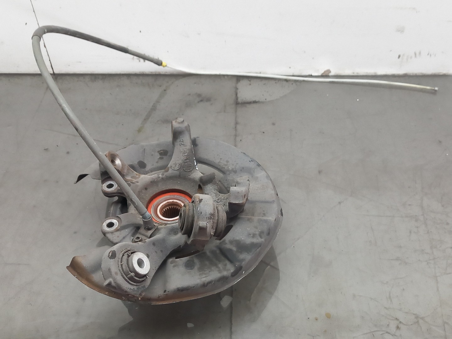 Right rear steering knuckle BMW 1 (E81)