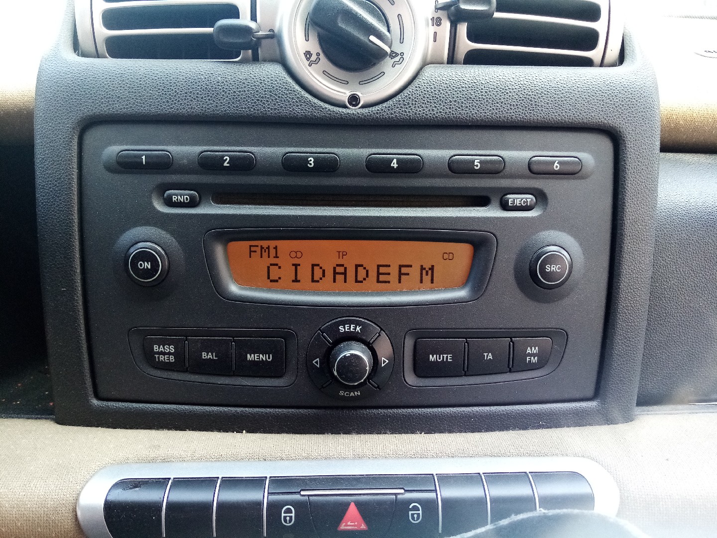 Radio / Autoradio SMART ForTwo Coupé (451) Imagem-0