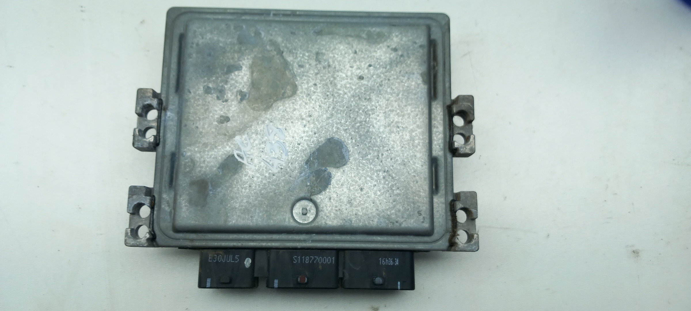 Centralina motor / ECU RENAULT Grand Scénic II (JM0/1_) Imagem-1
