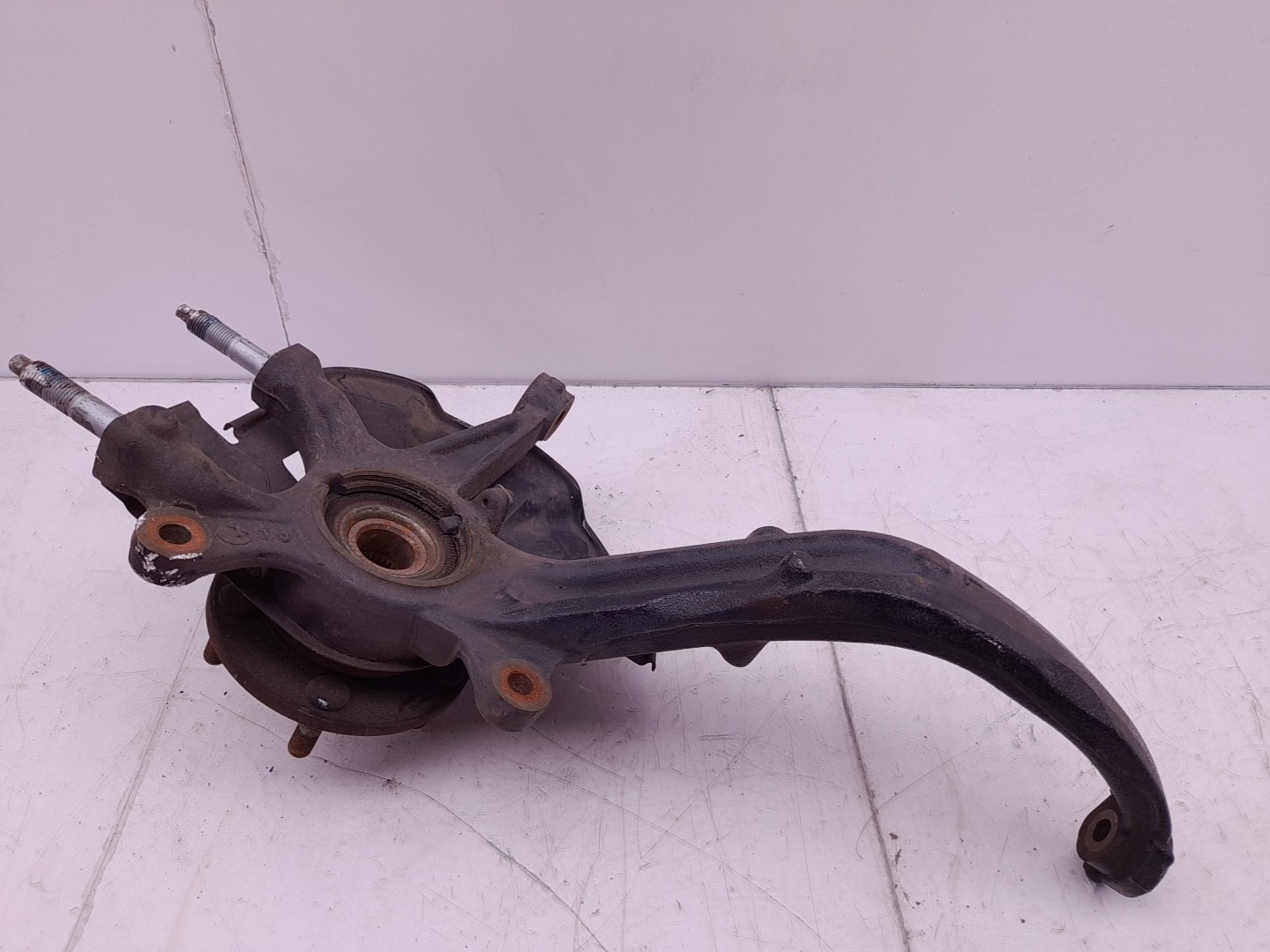 Left front steering knuckle MAZDA 6 Hatchback (GH) Imagem-1