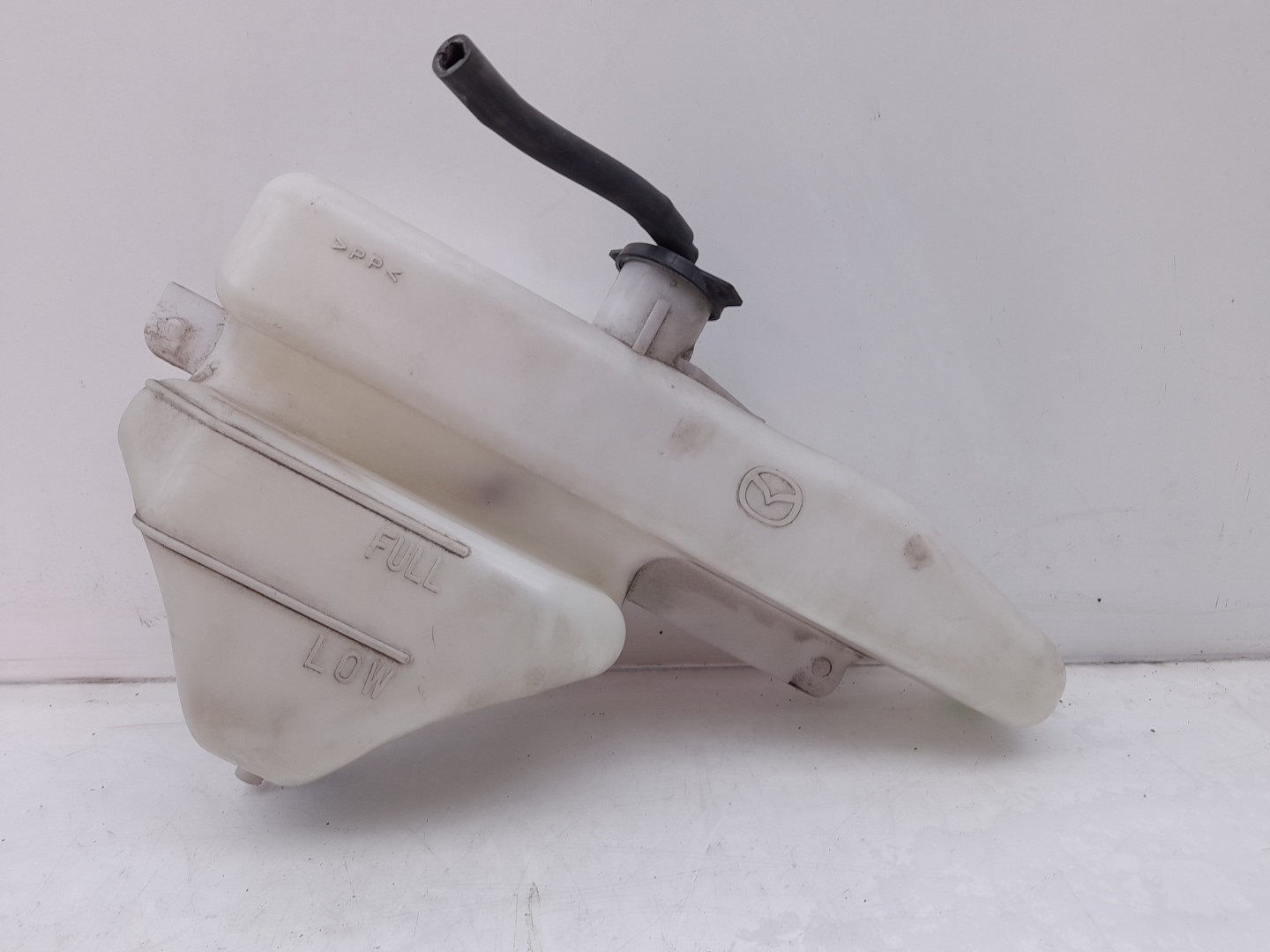 Coolant reservoir MAZDA 6 Hatchback (GH) Imagem-1