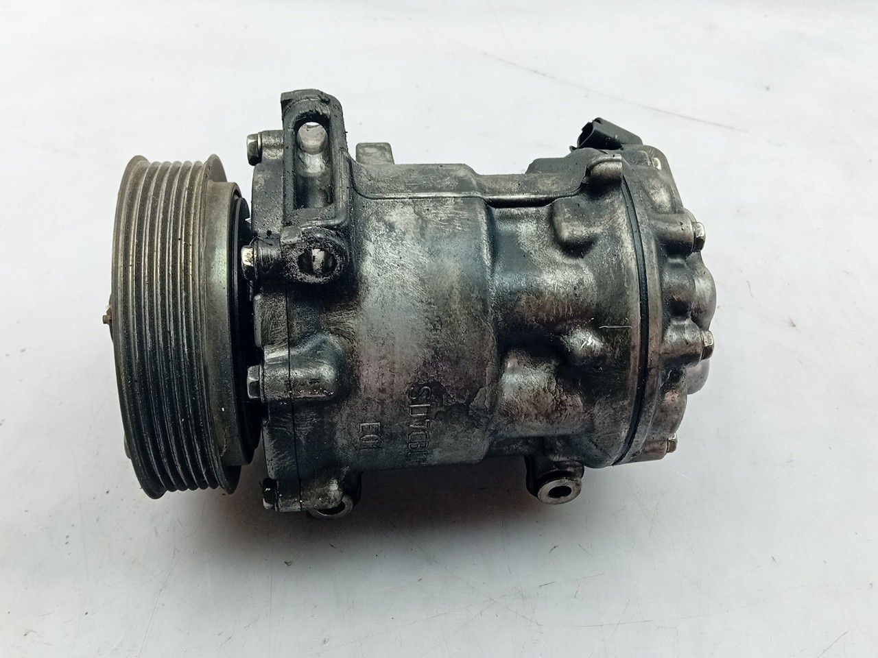 AC compressor