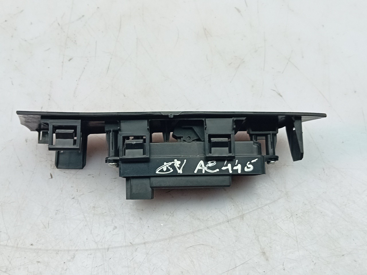 Left Front window control MAZDA 6 Sedan (GH) Imagem-1