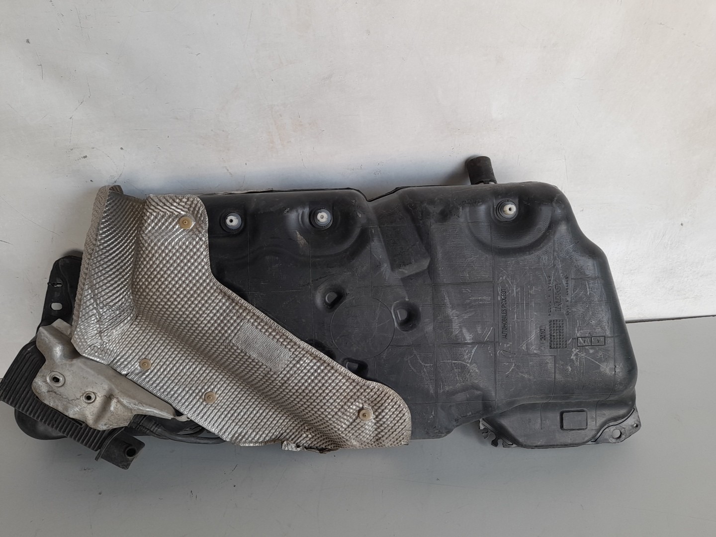 Depósito de combustible PEUGEOT RCZ Imagem-1