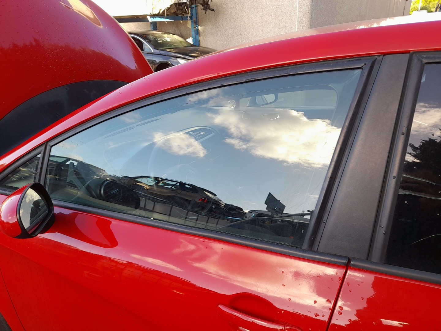 Vitre porte avant gauche