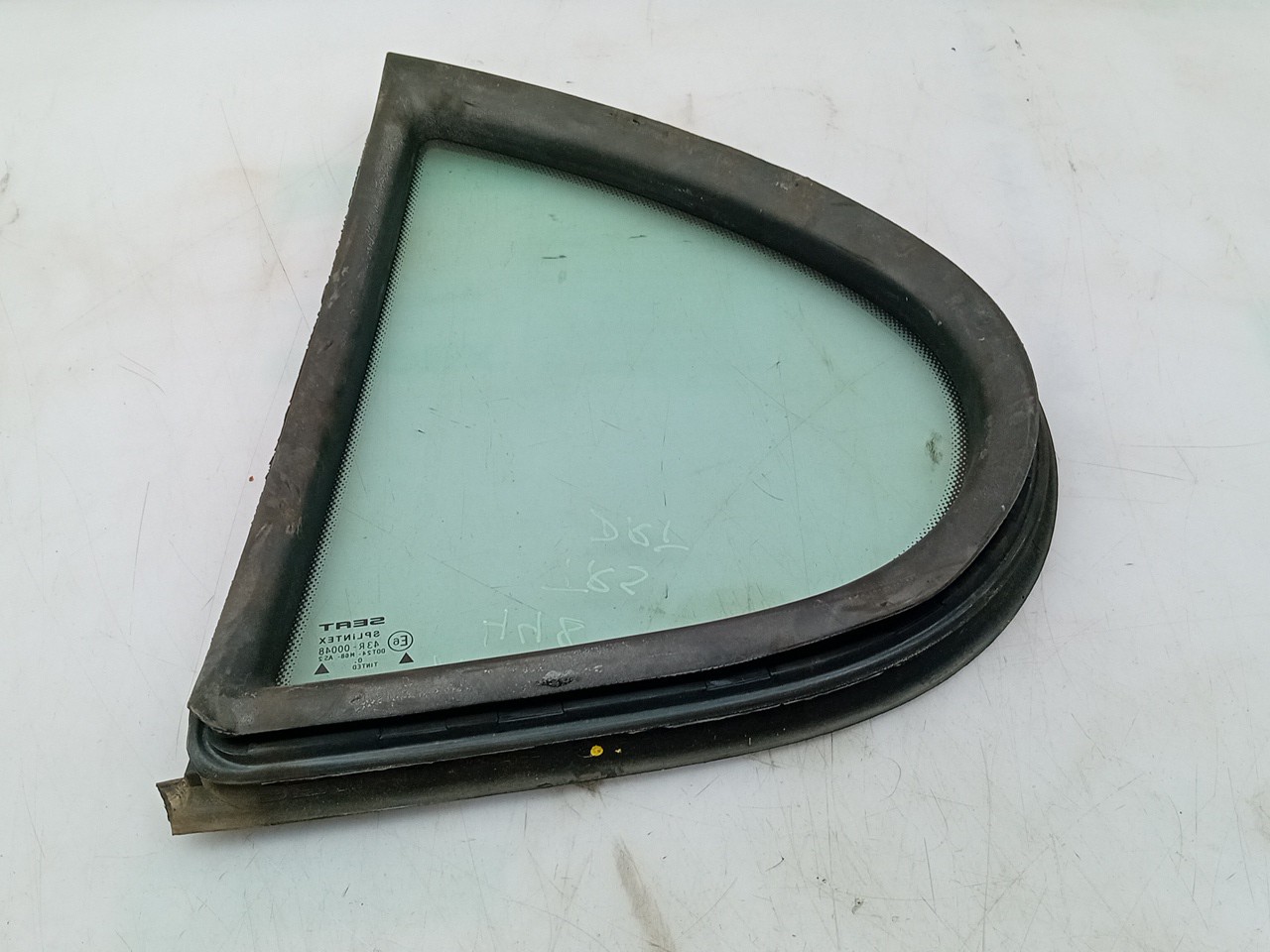 Vidrio triangular puerta Trasero Derecho SEAT Leon (1M1) Imagem-1