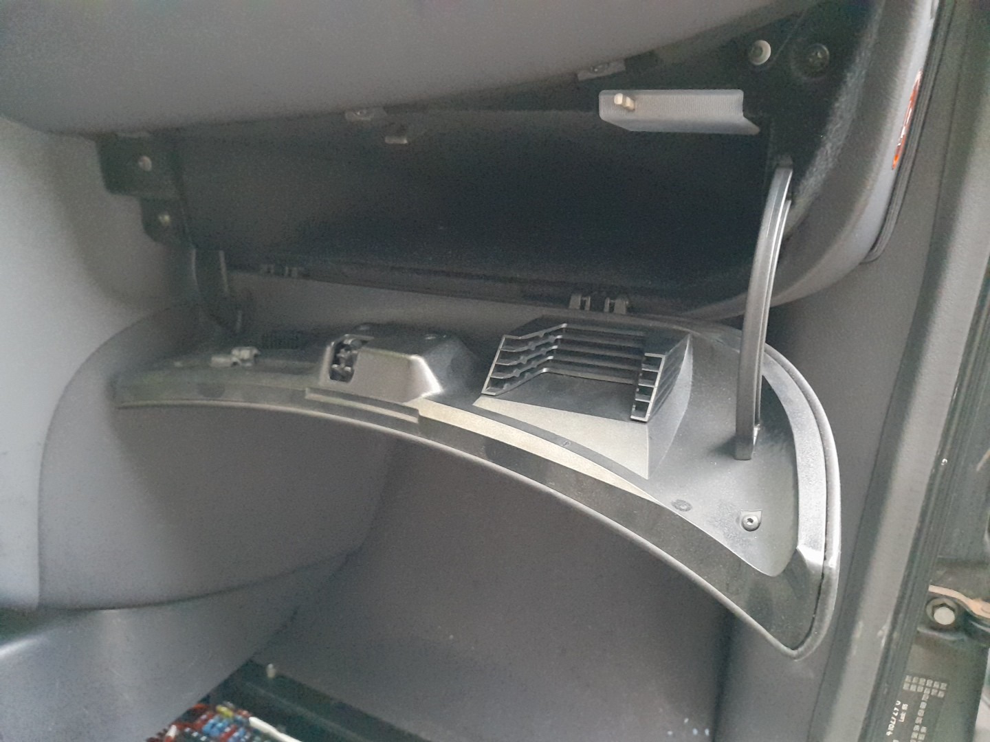 Glove Box / Compartment MERCEDES-BENZ Classe A (W168) Imagem-1
