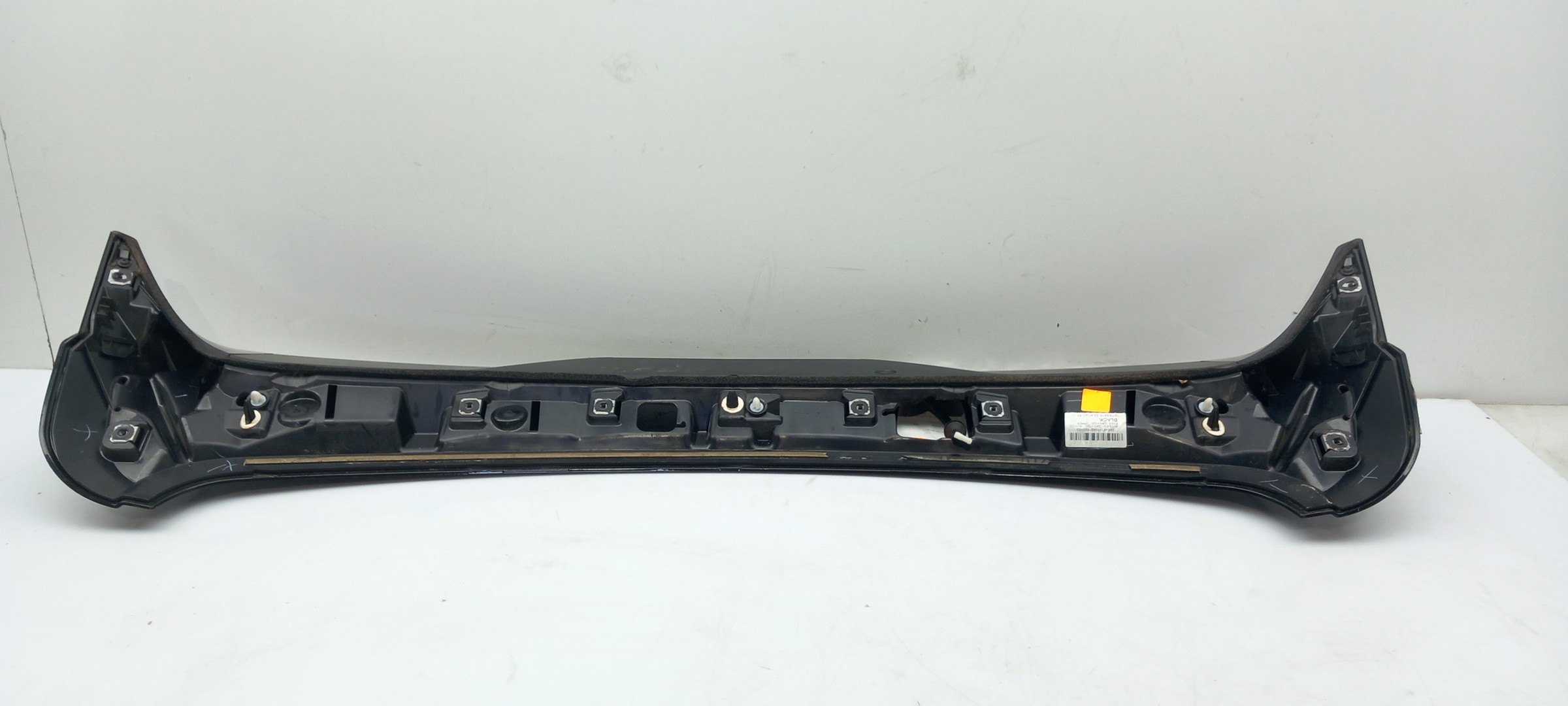 Spoiler / alerón portón trasero NISSAN Qashqai II (J11) Imagem-2