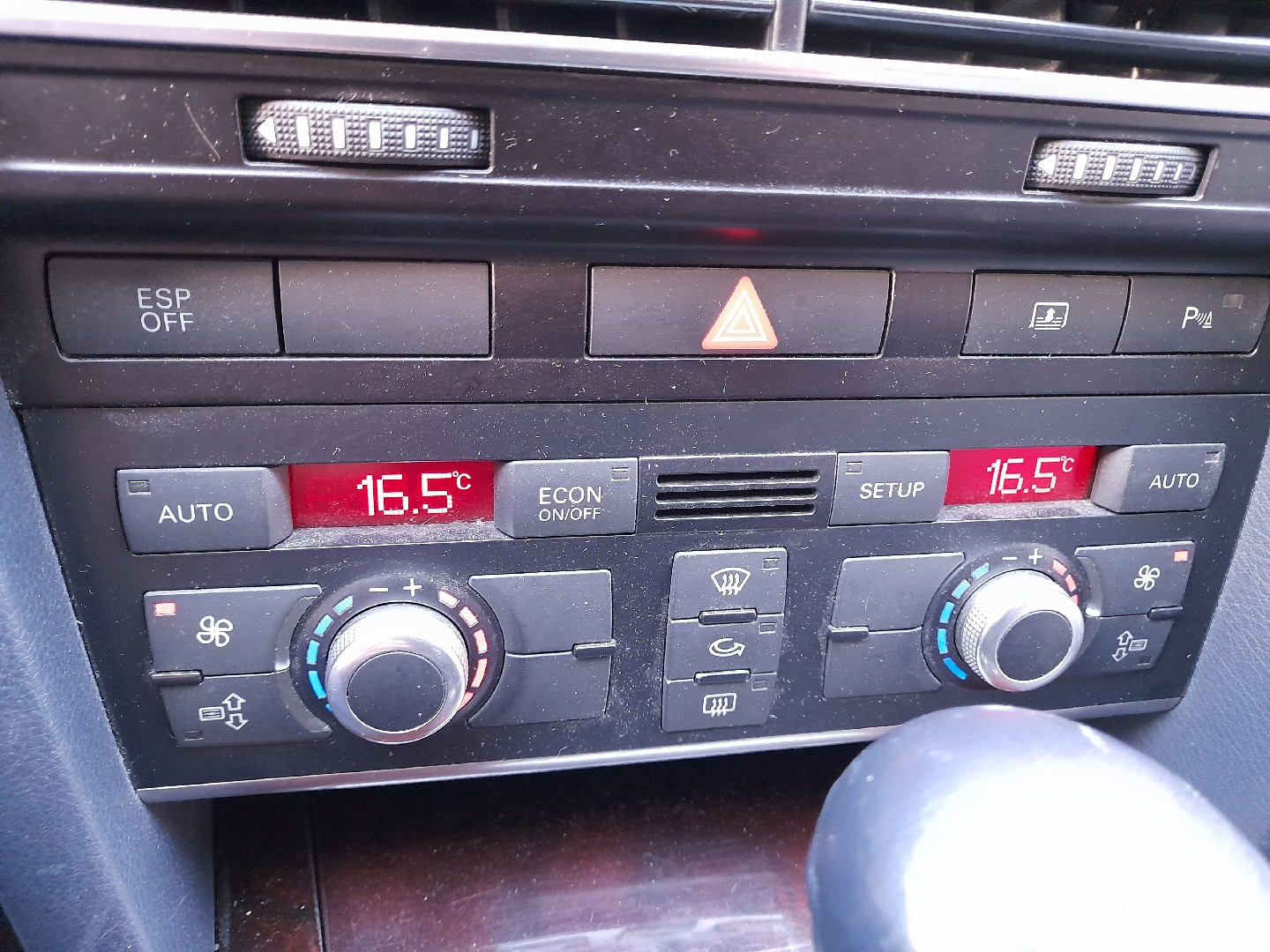 AC switch