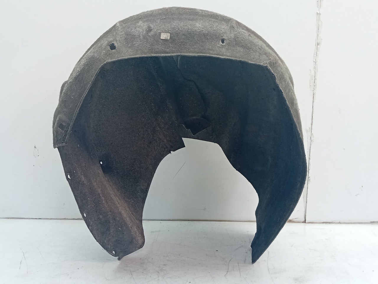 Rear wheel arch right