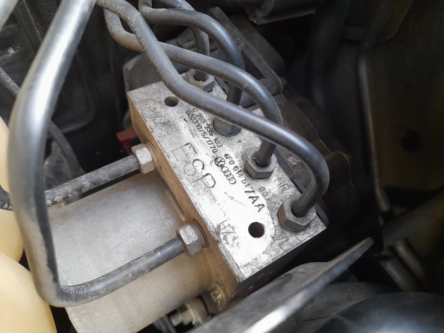 Centralina ABS AUDI A6 (4F2, C6) Imagem-1